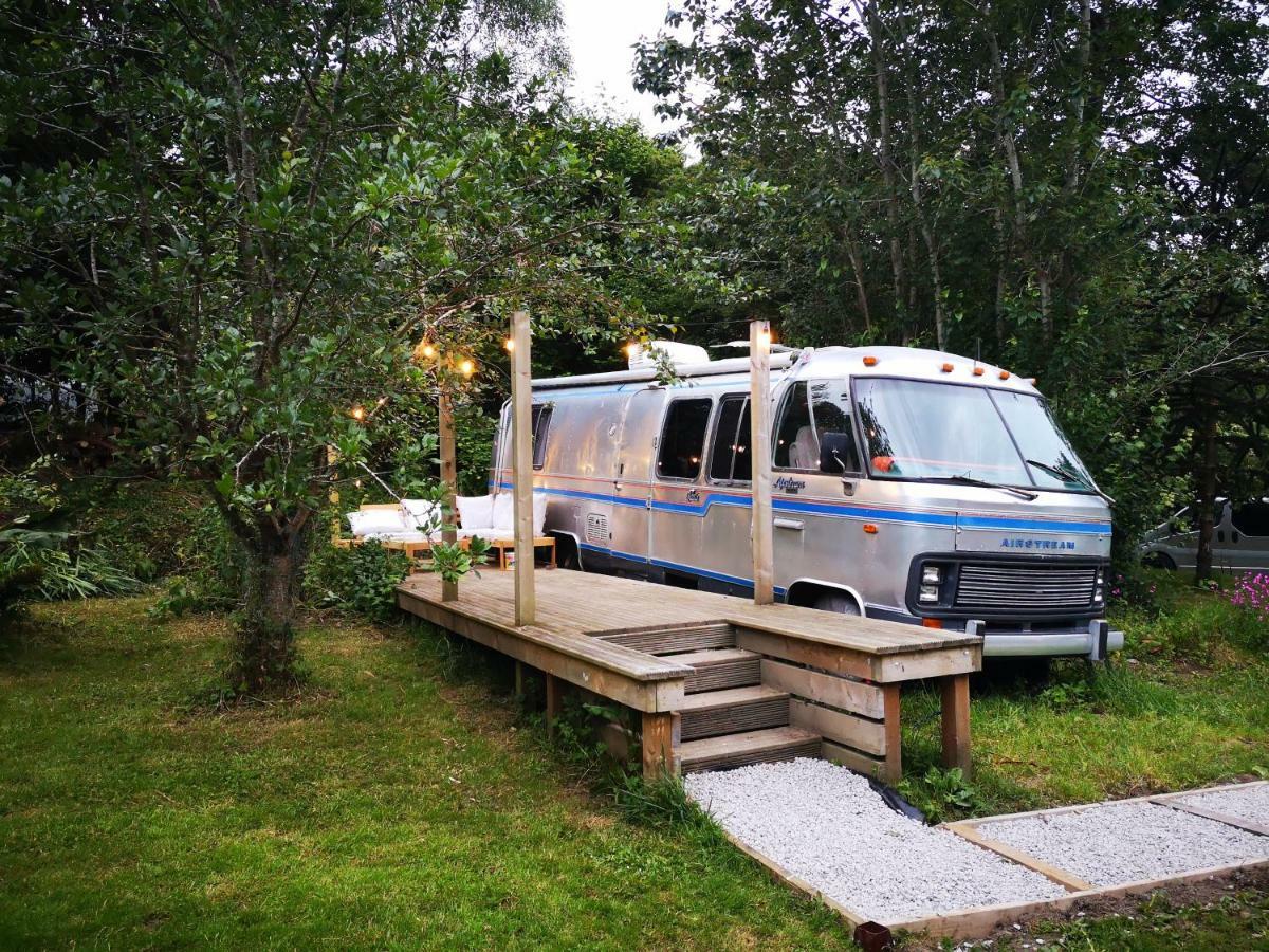 Glamping 1970 American Airstream Motorhome Ponsanooth Kültér fotó