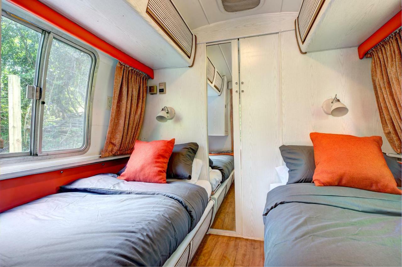 Glamping 1970 American Airstream Motorhome Ponsanooth Kültér fotó