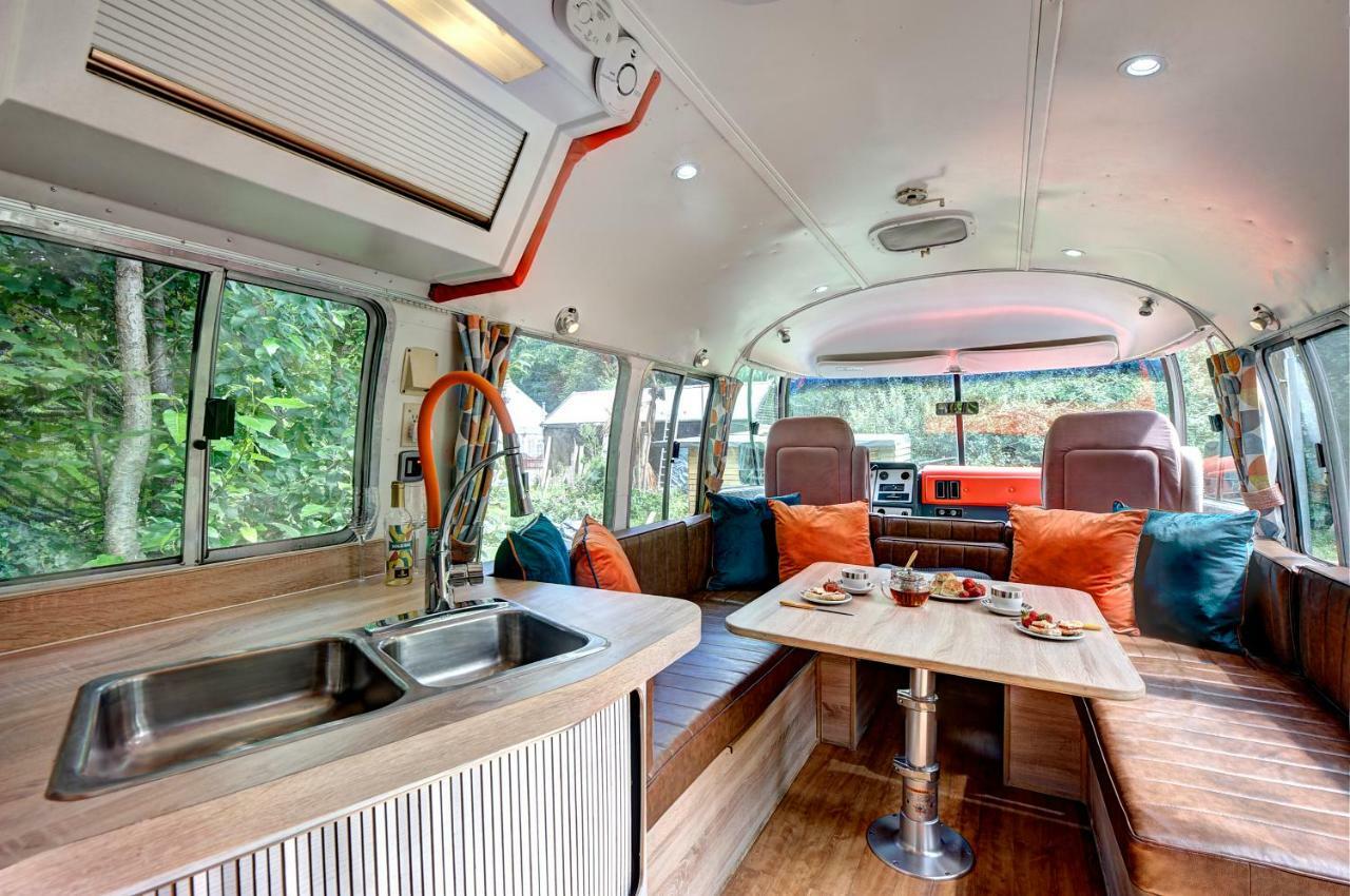 Glamping 1970 American Airstream Motorhome Ponsanooth Kültér fotó